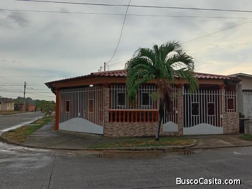 Venta de casa en las colinas de pacora