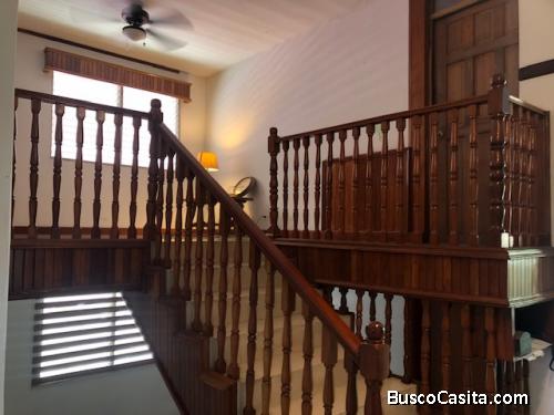 Vendo apartamento Altos Del Golf, 381m2, 4 habitaciones 2 Den,  $ 425,000.00