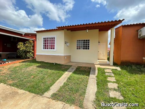 SE ALQUILA CASA EN ARBOLEDAS