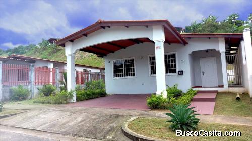 Alquiler con opción de venta casa en Brisas del Golf Arraiján