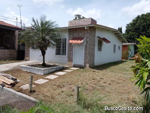 Casa esquina Praderas del campo, la Chorrera 3 hab 2 baños