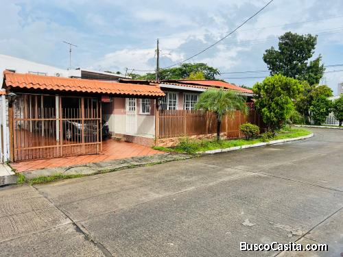 Se vende casa 4 recamaras, garage techado, terraza