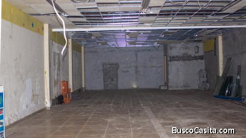 Local comercial en alquiler en Colón
