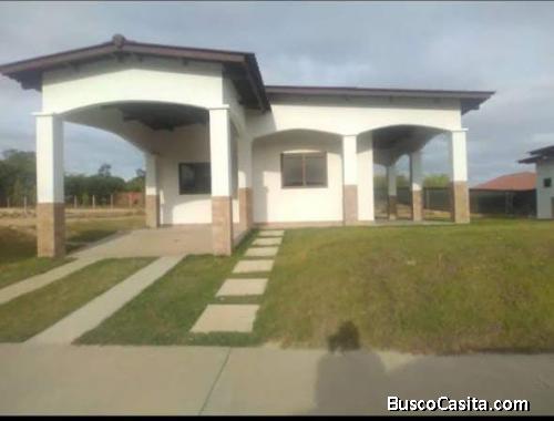 Alquiler de Residencia en Penonomé, 3 Recámaras 2 Baños. B 600.00 balboas