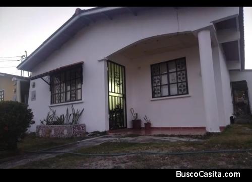 Se vebde casa Villa carola Penonone