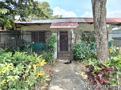 Se vende casa en Felipillo, ¡dos lotes con título de propiedad! Precio negociable.