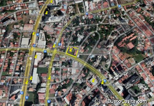 Terreno sobre la Avenida 12 de octubre