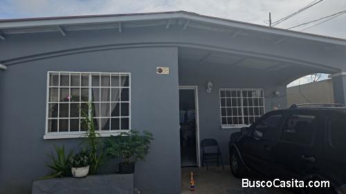 SE ALQUILA CASA EN VILLAS DEL CAMPO, LA CHORRERA