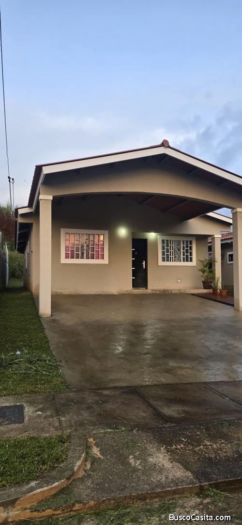 Alquilo Casa Nueva en Residencial Brisas del Sol - Arraiján