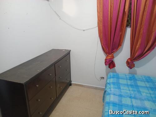 Se alquila una habitación en Vía Argentina