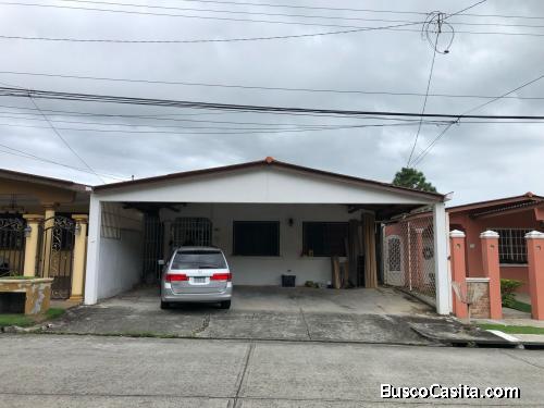 SE VENDE CASA EN BRISAS DEL GOLF PANAMA