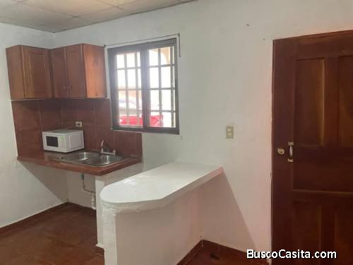 Se alquila apartamento