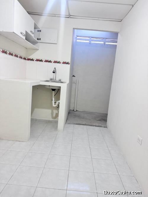 Alquiler cuarto en santa librada  Cuarto en alquiler – Santa Librada 