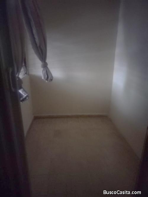 SE ALQUILA HABITACIÓN COMPARTIDA PARA DAMA