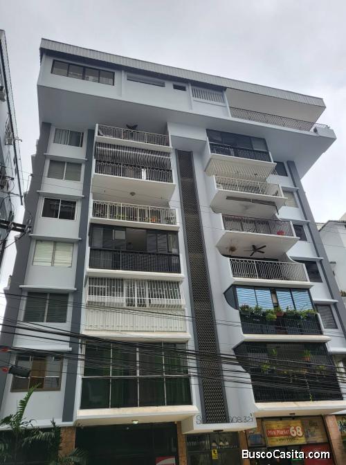 se vende prestigioso apto en El Cangrejo, lado Via Argentina