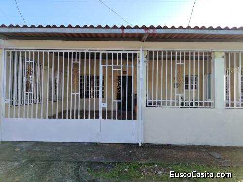 Alquiler de casa en Santa Isabel, cabra 