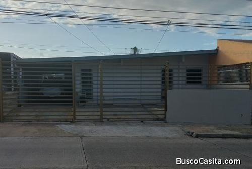 Se vende casa en San Antonio cerca de metromall 