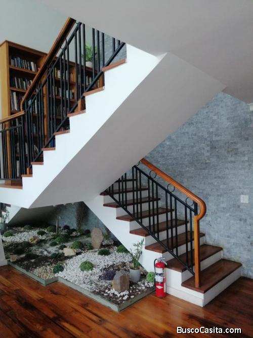 Se vende Apartamento Penthouse, DOS PISOS FULL AMOBLADO 270 MTRS 