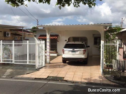 Casa en venta en Chanis sobre vía principal – Oportunidad comercial o residencial