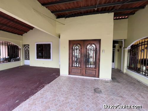 Casa en alquiler en Praderas de San Antonio, 3 recámaras