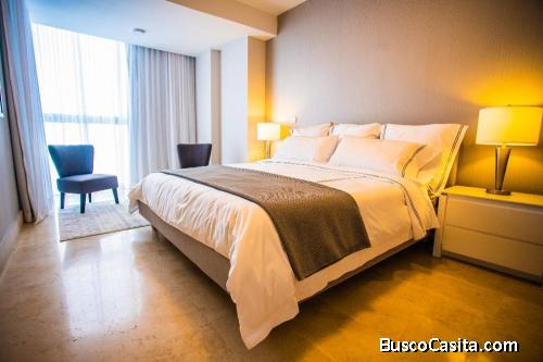 Alquiler Apartamento Amoblado en Yoo Avenida Balboa con Vista al Mar