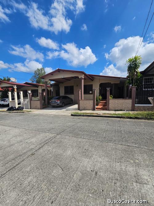 Alquiler de Casa en Brisas del Golf