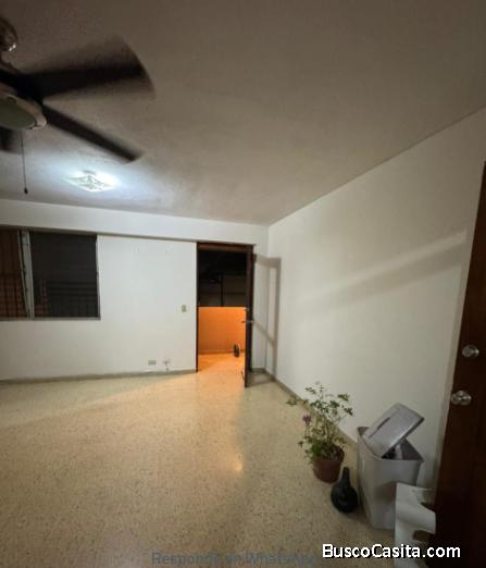 Apartamento céntrico en Vía España con balcón