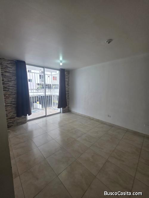 Se alquila apartamento en PH Mystic Towers.