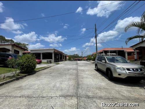 Casa Amoblada en Venta Alquiler – PH Valles del Lago