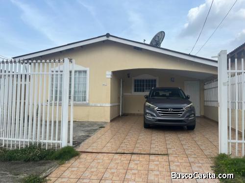 ¡Amplia y cómoda casa en alquiler en San Antonio! Excelente ubicación y seguridad