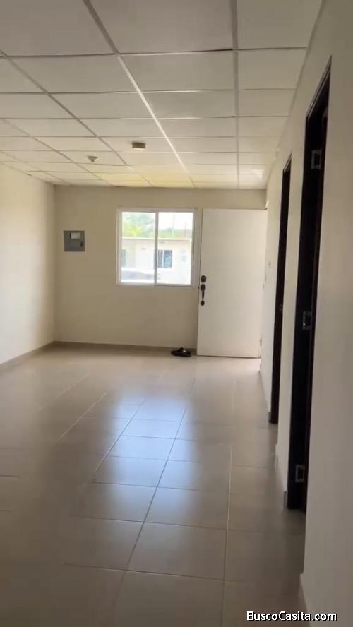 Casa en alquiler en la barriada monte madero 
