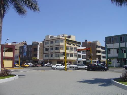 EN VENTA DPTO.Y MINIDPTO. 3ER.PISO EN CENTRO DE CHIMBOTE.