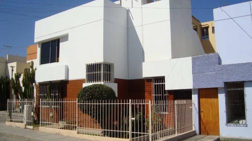 vendo amplia y hermoza casa