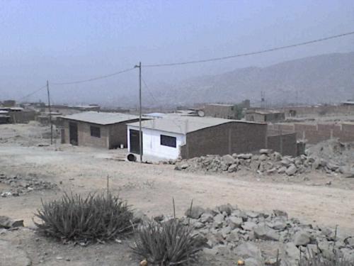 VENDO 1000 M2  DE TERRENO EN JICAMARCA   LAS LOMAS