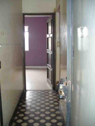 B R E Ñ A: JR. MORONA  651, VENDO  DEPARTAMENTO. 