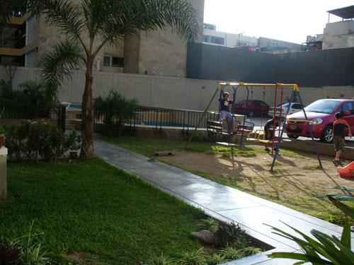 JESUS MARIA,  CAMPO MARTE,   ALQUILO  DPTO.  PISO  12. 