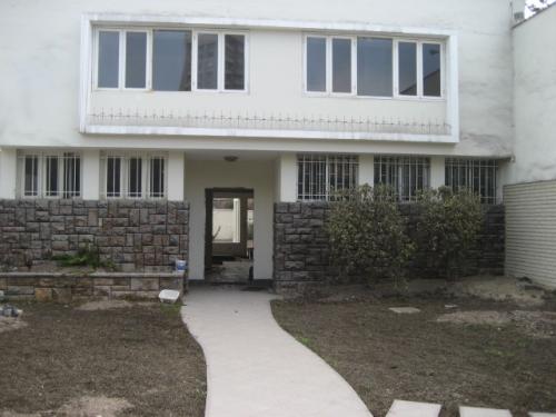 CASA IDEAL PARA CONSTRUCTORAS EN SAN ISIDRO