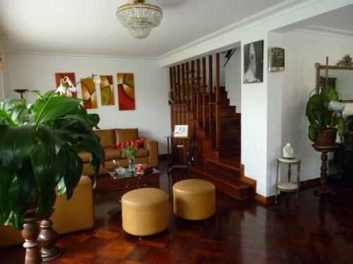 CASA EN JESUS MARIA CONDOMINIO PERSHING CDRA.3