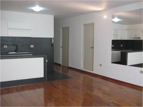VENTA DE DEPARTAMENTO EN LINCE