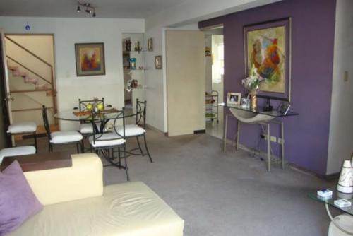 VENTA DE DPTO. EN JIRON MONSERRATE Nº322 DPTO. 301 URB. LAS GARDENIAS SANTIAGO DE SURCO