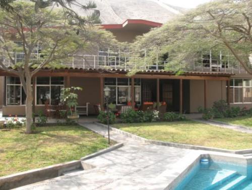 VENDO CASA EN SOL DE LA MOLINA - LA MOLINA