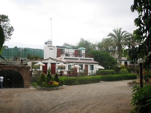 VENTA DE HOTEL BUJAMA INN BEACH RESORT EN LA COSTA SUR DE LIMA PERU