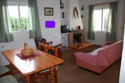 SE VENDE CASA DE 2 PISOS SJL LAS FLORES