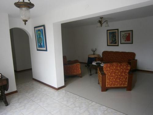 ID 2629 DEPARTAMENTO EN VENTA SURCO