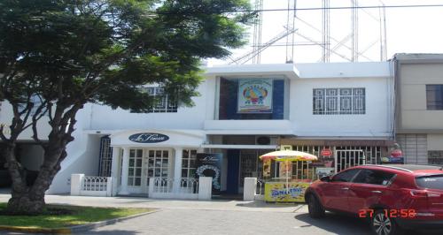 Vendo casa como  Terreno en Trujillo