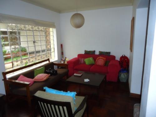 ALQUILER LINDA CASITA DENTRO DE UNA QUINTA CALLE GENERAL VALERA N° 154 INTERIOR A – MIRAFLORES 