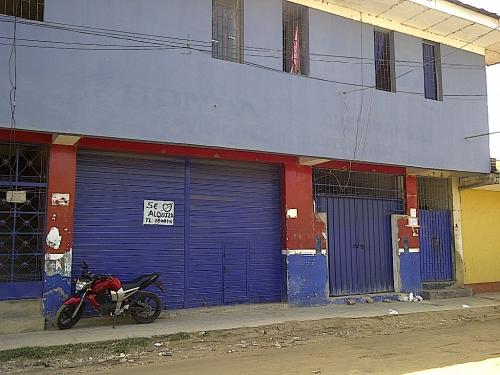  Venta de Casa y Locales Comerciales ( Vivienda Comercio)