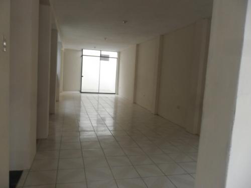 Vendo Casa de 2 pisos.Urb Viña del Mar.SMP