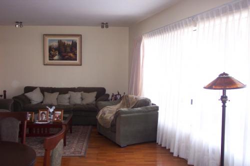 Alquilo dpto. en Urb. el Derby