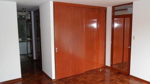 Quimperu vende departamento remodelado de 143m2 en San Isidro.